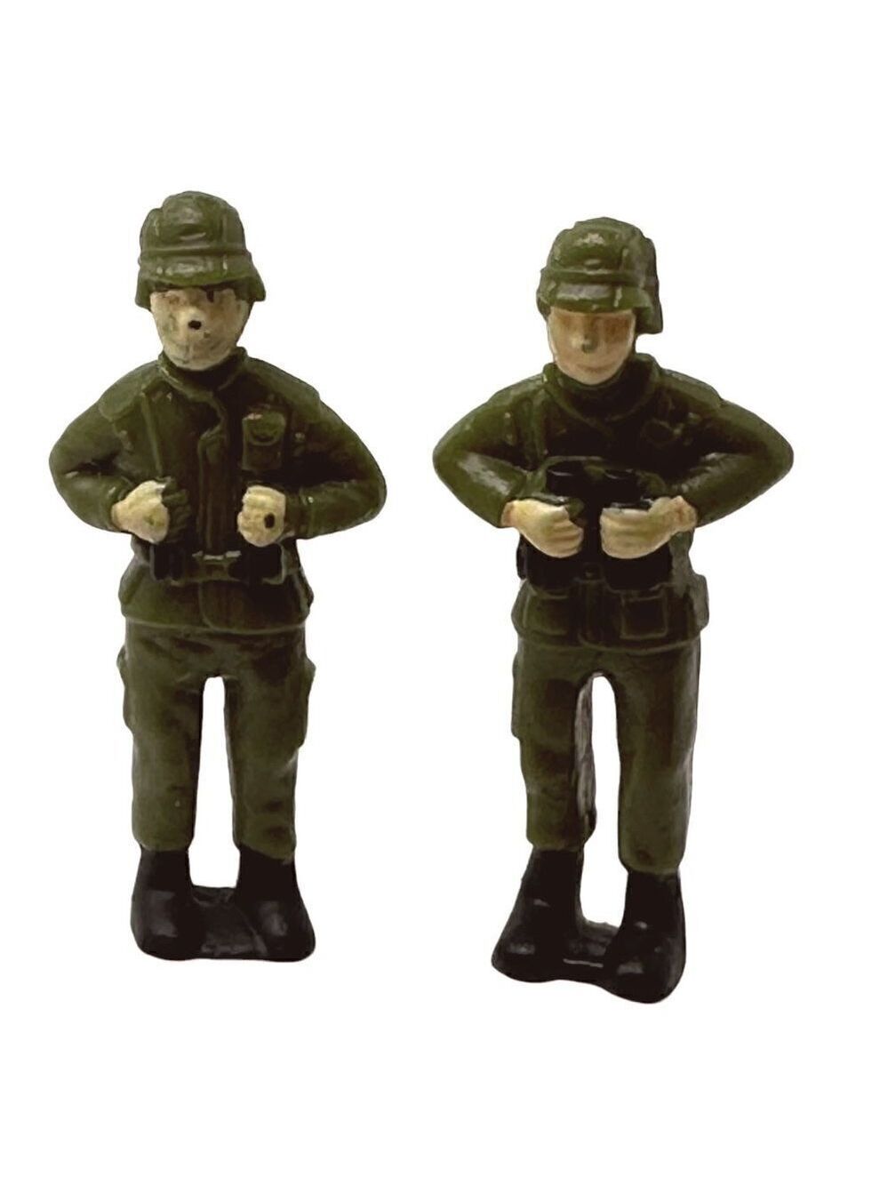 Army Toy Vintage Army Men Lot Miniature 1.25 Inches Green Soldier